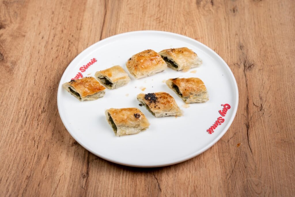 Kolböreği Kıymalı / Борек с мясом